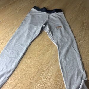 Nike size Medium Women’s Athletic Leggings